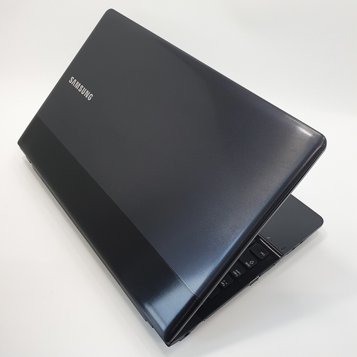 [4차입고] 삼성 15.6인치 대화면 지포스 GT610M 초가성비 노트북 SSD 장착 우측 숫자키패드 탑재 윈도우11