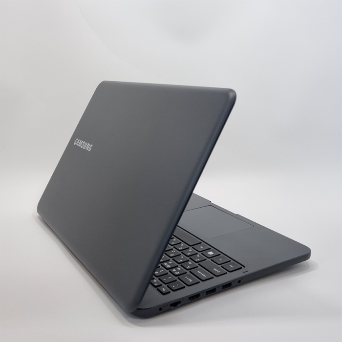 삼성 대화면 15.6인치 Full HD 고해상도 내구성과 확장성이 좋은 노트북 우측넘버패드 탑재 윈도우11