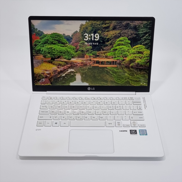 LG전자 그램 초슬림 초경량 휴대성 좋은 14인치 화이트 노트북 Full HD 고해상도 C타입충전가능 윈도우11