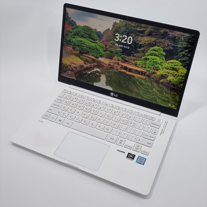 LG전자 그램 초슬림 초경량 휴대성 좋은 14인치 화이트 노트북 Full HD 고해상도 C타입충전가능 윈도우11