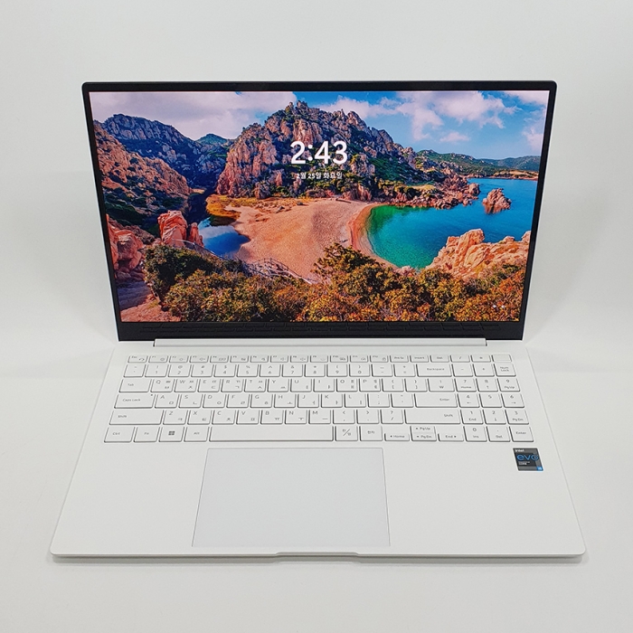 삼성 갤럭시북 프로 코어i5 11세대 15.6인치 Full HD AMOLED 디스플레이 초슬림 초경량 고급사무용 노트북 윈11