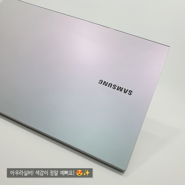 [미사용급] 삼성 갤럭시북 이온 고사양 인텔 코어 i7 10세대 장착 슬림하고 가벼운 아우라실버 NVMe SSD 탑재 윈도우11