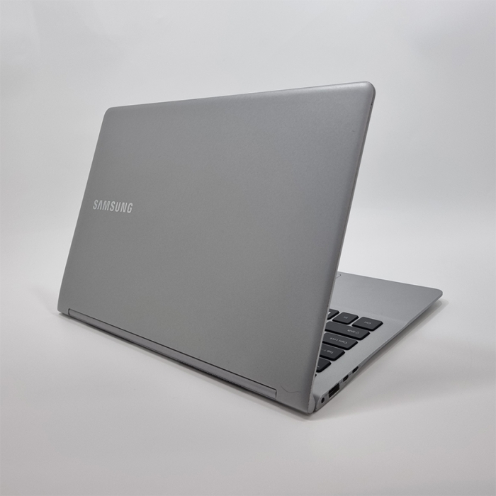 [B급할인] 삼성전자 노트북9 메탈 실버 휴대성 좋은 13.3인치 Full HD 고해상도 180도 힌지 윈도우11