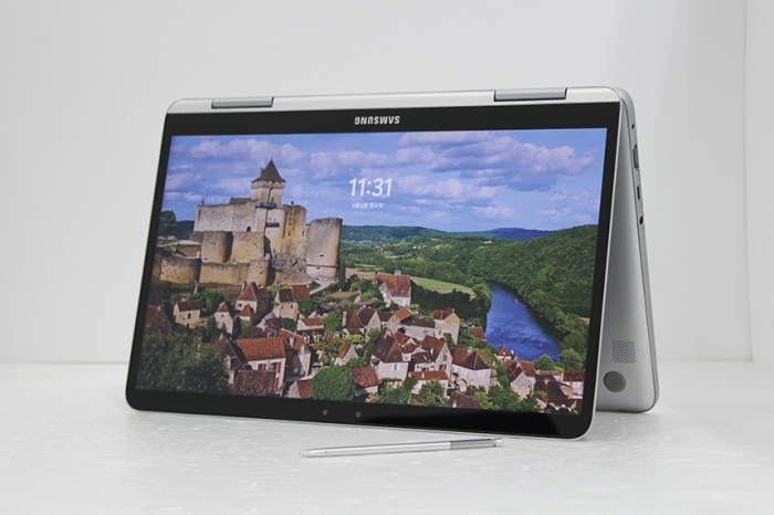 [B급할인] 터치스크린 삼성 360도회전 노트북 Pen탑재 코어 i7 8세대 가볍고 휴대성 좋은 13.3인치 윈도우11