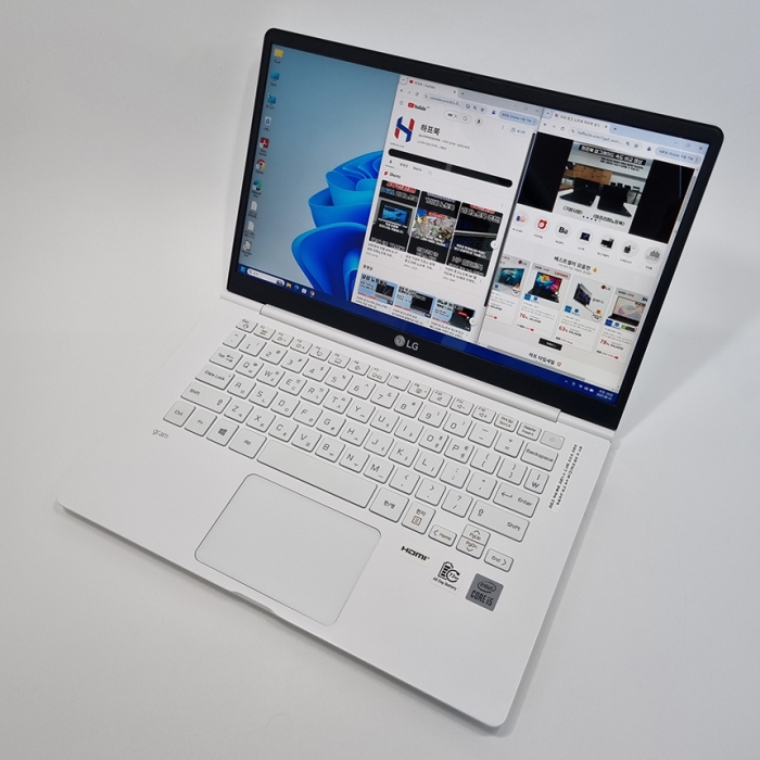 LG전자 그램 휴대성 좋은 초슬림 초경량 14인치 화이트 노트북 Full HD 고해상도 C타입충전가능 윈도우11