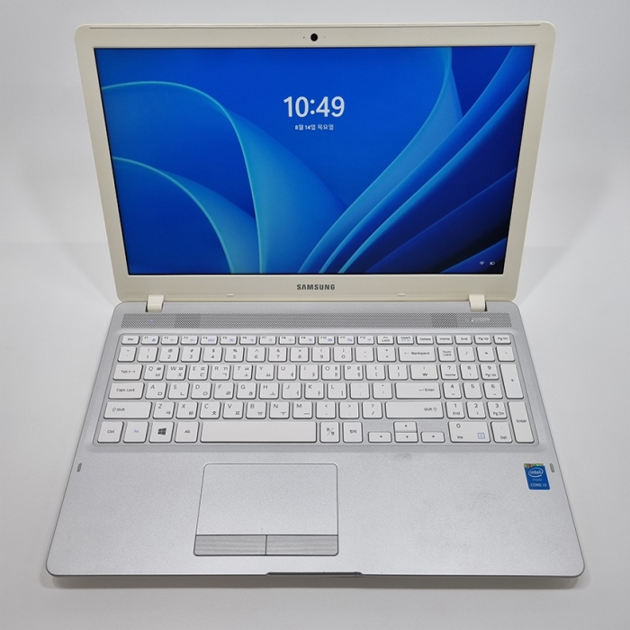 [B급할인] 삼성 화이트 노트북 15.6인치 대화면 Full HD 고해상도 우측넘버패드 탑재 윈도우11