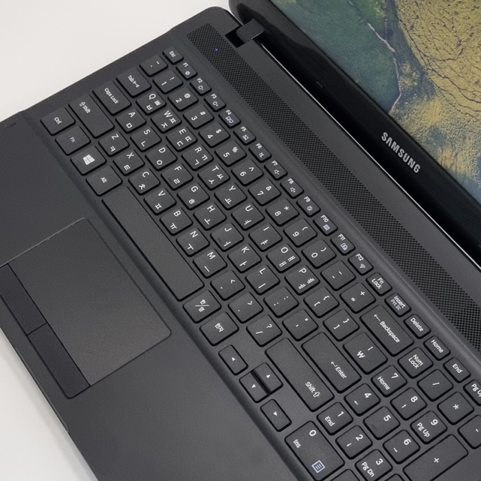 [B급할인] 삼성전자 15.6인치 대화면 FHD해상도 블랙 노트북 우측넘버패드 탑재 NVMe SSD 업그레이드완료 윈도우11