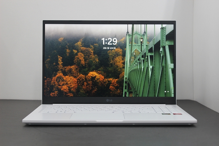 [B급할인] 풀박스구성 엘지 울트라PC 라이젠5 7시리즈 15.6인치 대화면 화이트 노트북 윈도우11