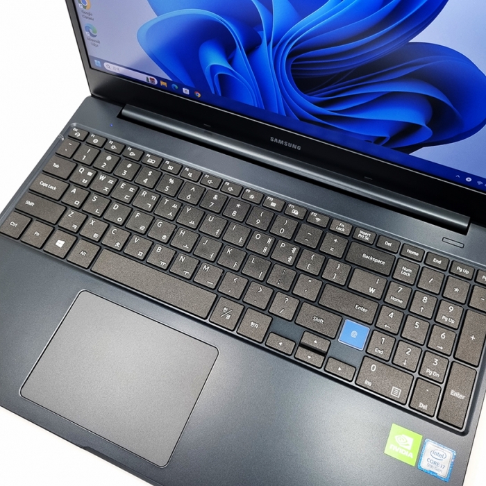 삼성전자 노트북7 프로 지포스 MX110 인텔 i7 9세대 15.6인치 대화면 FHD 지문인식 우측넘버패드 탑재 윈도우11