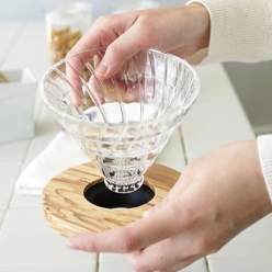 하리오 V60 커피 드리퍼 드립퍼 올리브우드 3-4인용 VDGR-02-OV