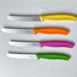 빅토리녹스 스위스 클래식 커트러리 나이프 톱니과도 빵칼 주방칼 11cm