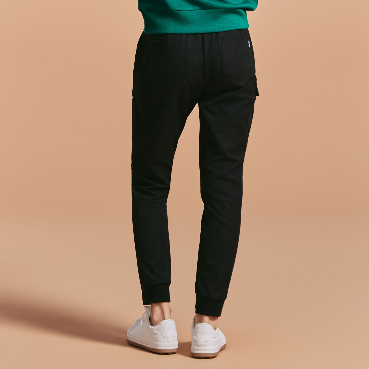 [10%+5% 추가할인] 온라인단독 여성 스트레치 아웃포켓 카고 조거 팬츠 블랙_CGWPT43960BK