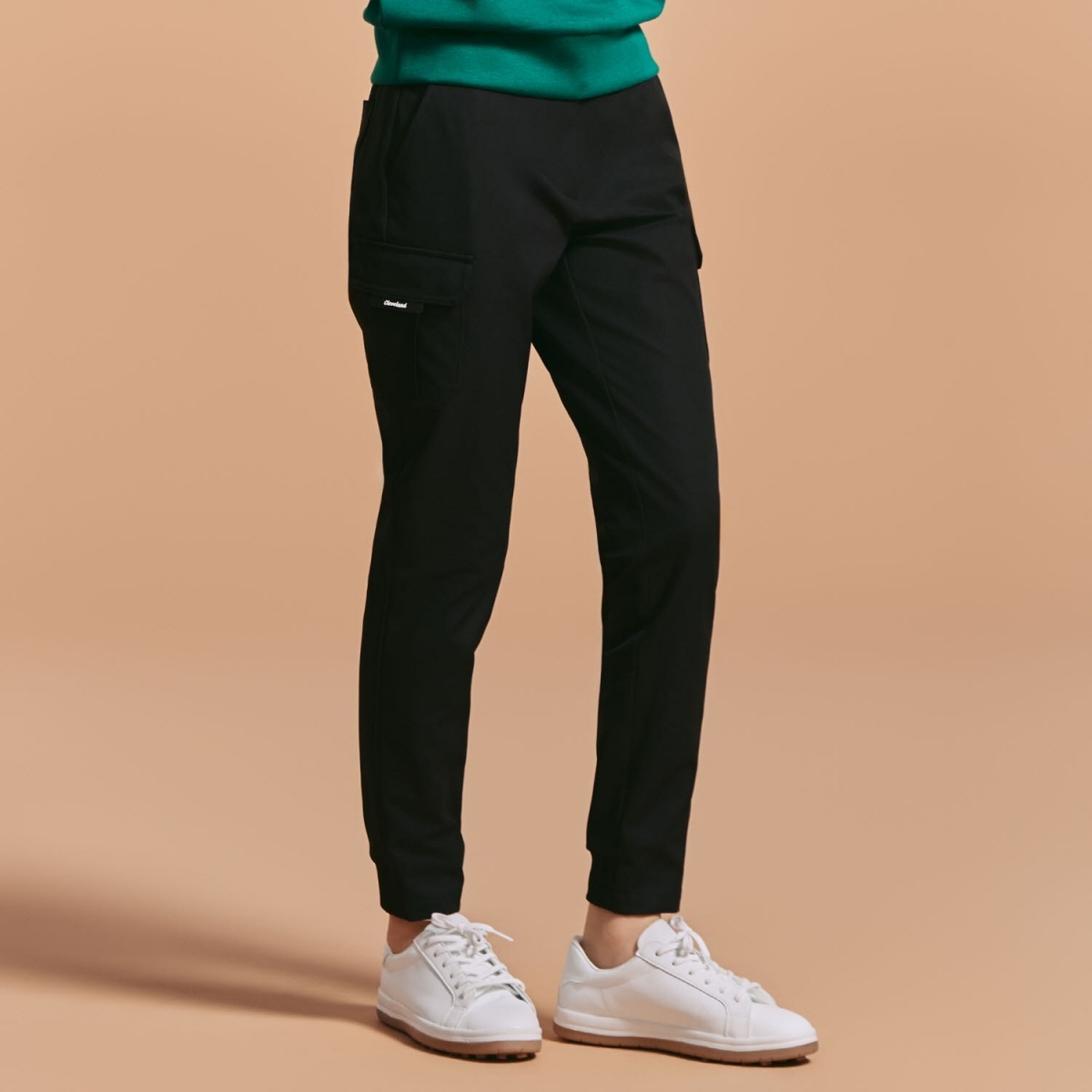 [10%+5% 추가할인] 온라인단독 여성 스트레치 아웃포켓 카고 조거 팬츠 블랙_CGWPT43960BK