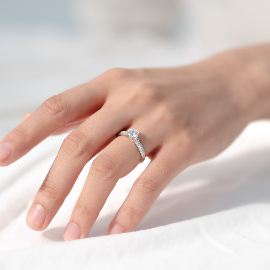 아리아드네 반지 14k 화이트골드 0.5ct