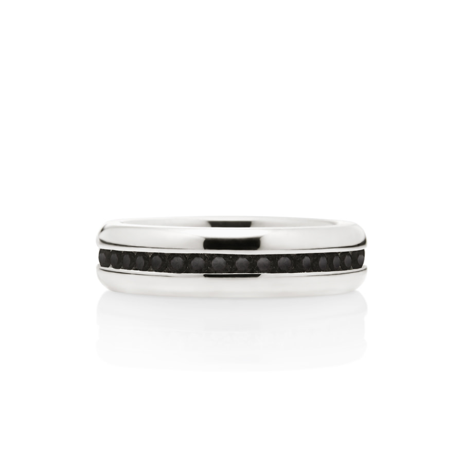 Oval princess band ring (M) black CZ Sterling silver