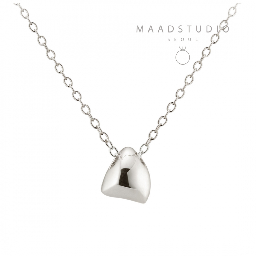 Pebble stone triangle pedant Sterling silver