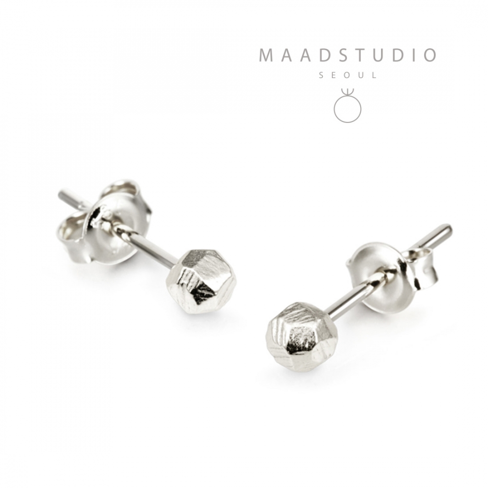 Grit stone earring Sterling silver