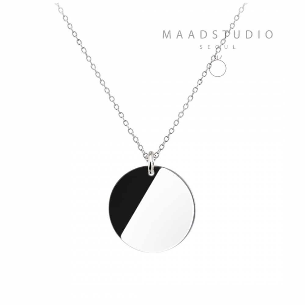 Full moon pendant (M) Sterling silver