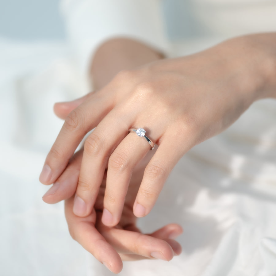 셀레네 반지 14k 화이트골드 0.5ct