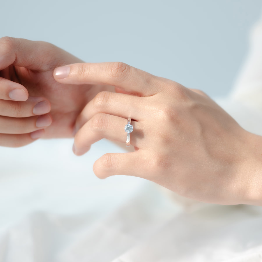 셀레네 반지 14k 화이트골드 0.5ct