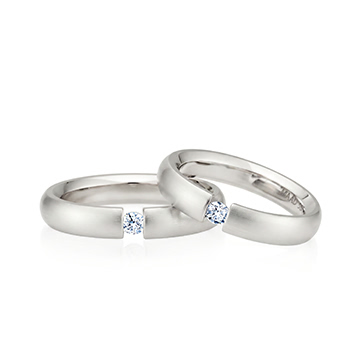 잉글리쉬헤로스 텐션밴드 커플링 (4mm+4mm) 14k 화이트골드 0.1ct hairline