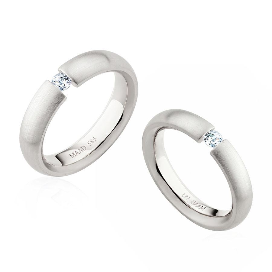 잉글리쉬헤로스 텐션밴드 커플링 (5mm+4mm) 14k 화이트골드 0.1ct hairline