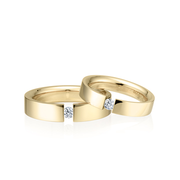 Germanic heros Tensionband wedding ring Set (5mm & 4mm) 14k gold CZ 0.1ct