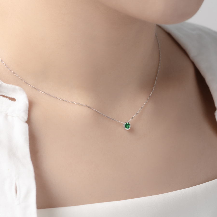 헤미스피어 목걸이 14k 화이트골드 emerald 0.2ct