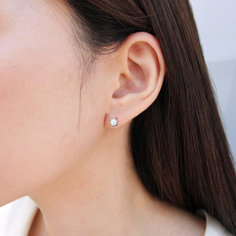 Dandelion earring opal 0.3ct 14K White gold