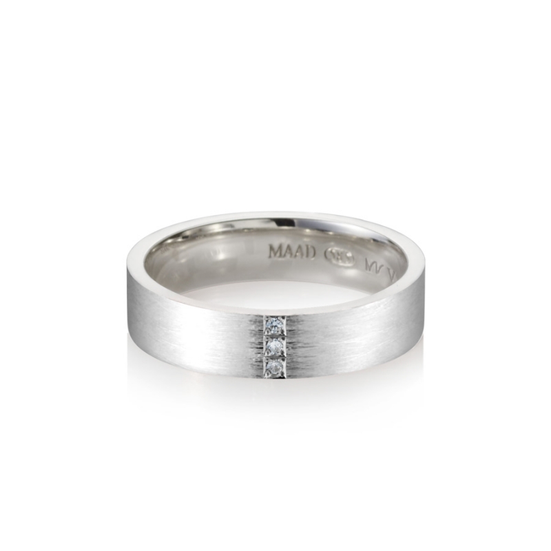 MR-V Flat band ring 4.7mm hairline, diamond 14k White gold