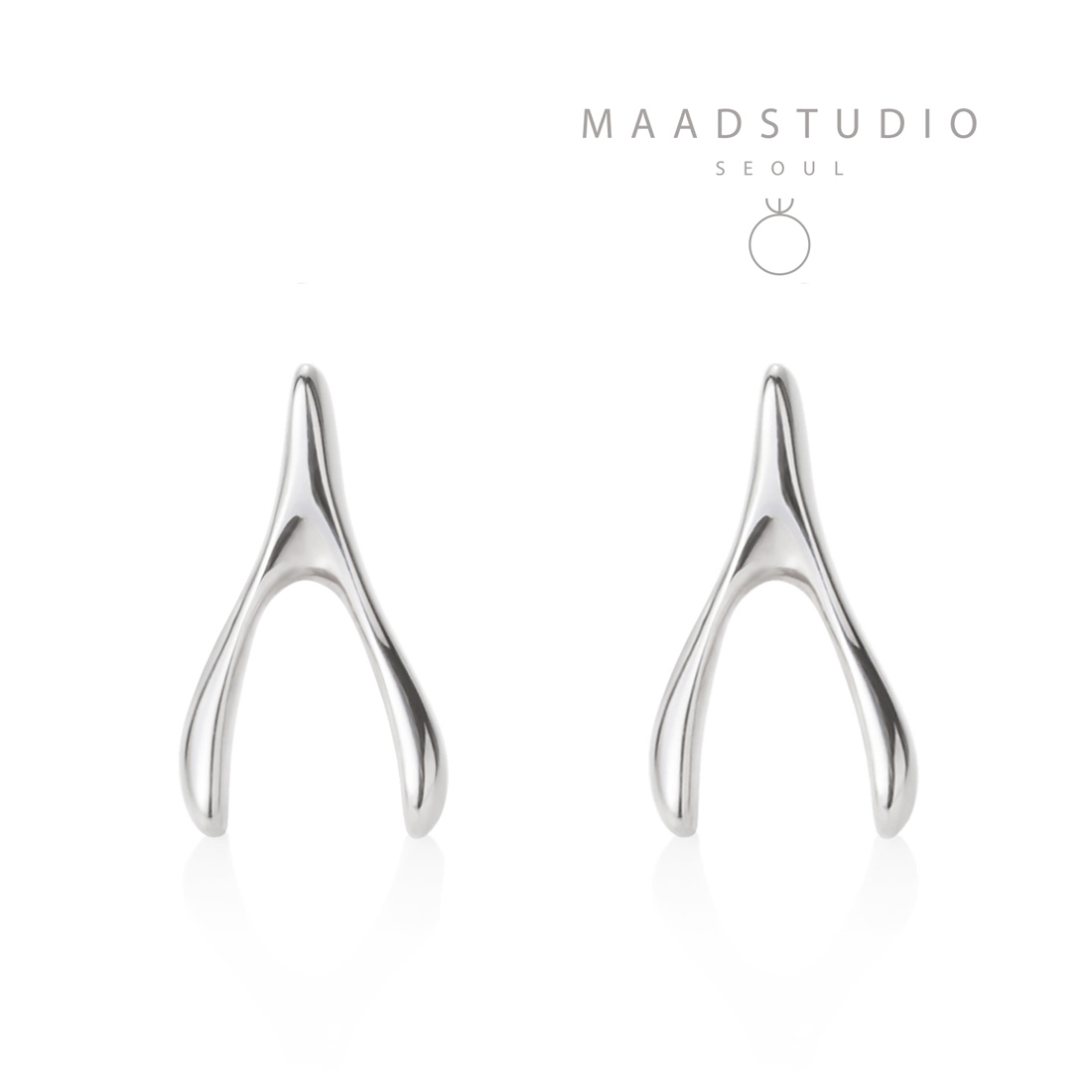 Wishbone earring 14k White gold