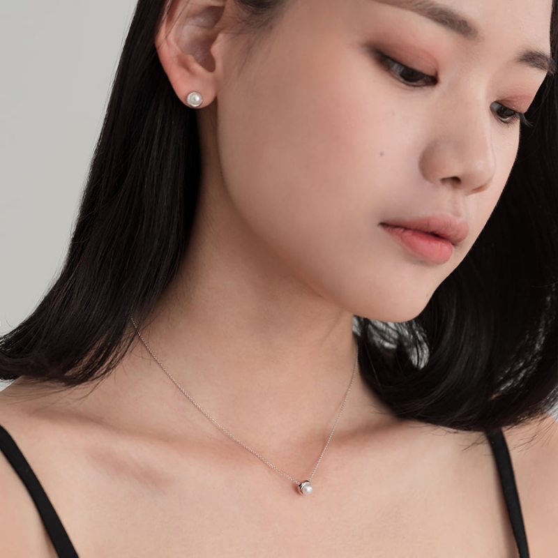 Donguri earring Sterling silver pearl