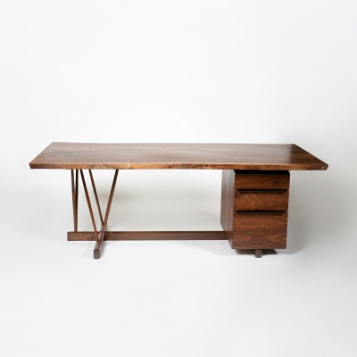 비엘오 스트럿 데스크 / STRUT DESK