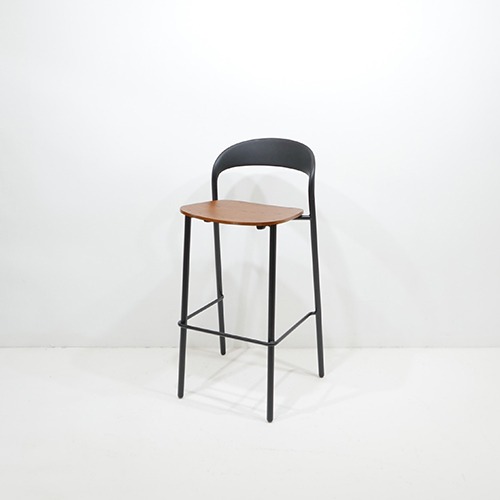 레블 스틸 바체어