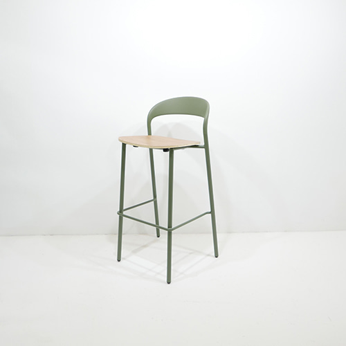 레블 스틸 바체어