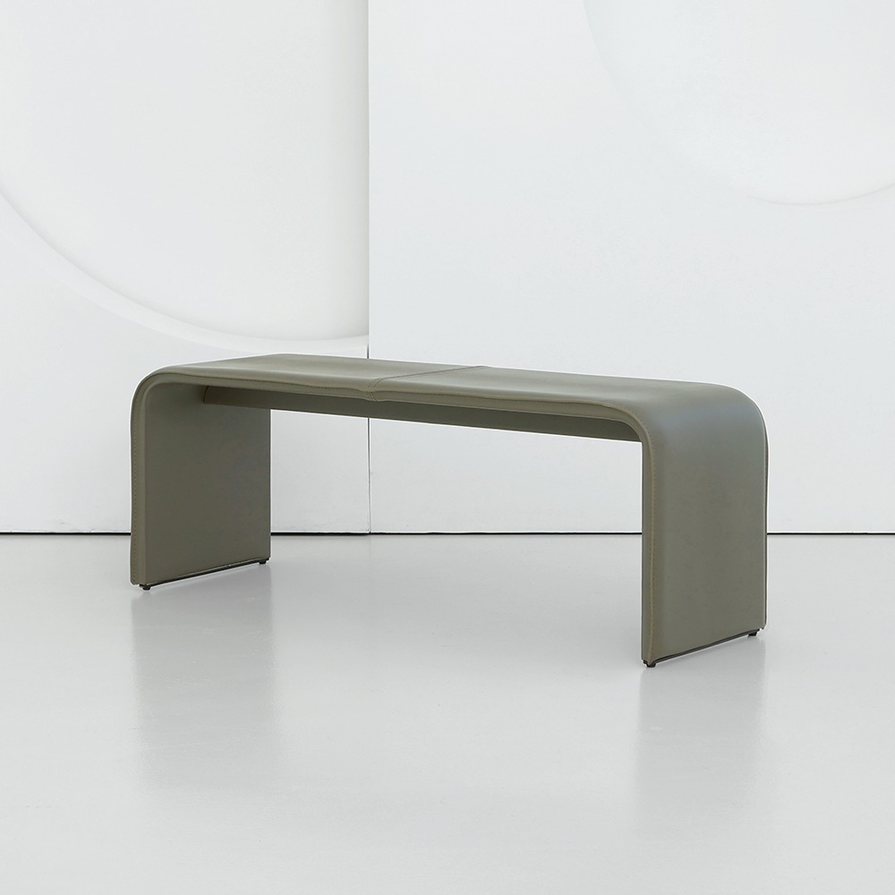 오도라 가죽 벤치