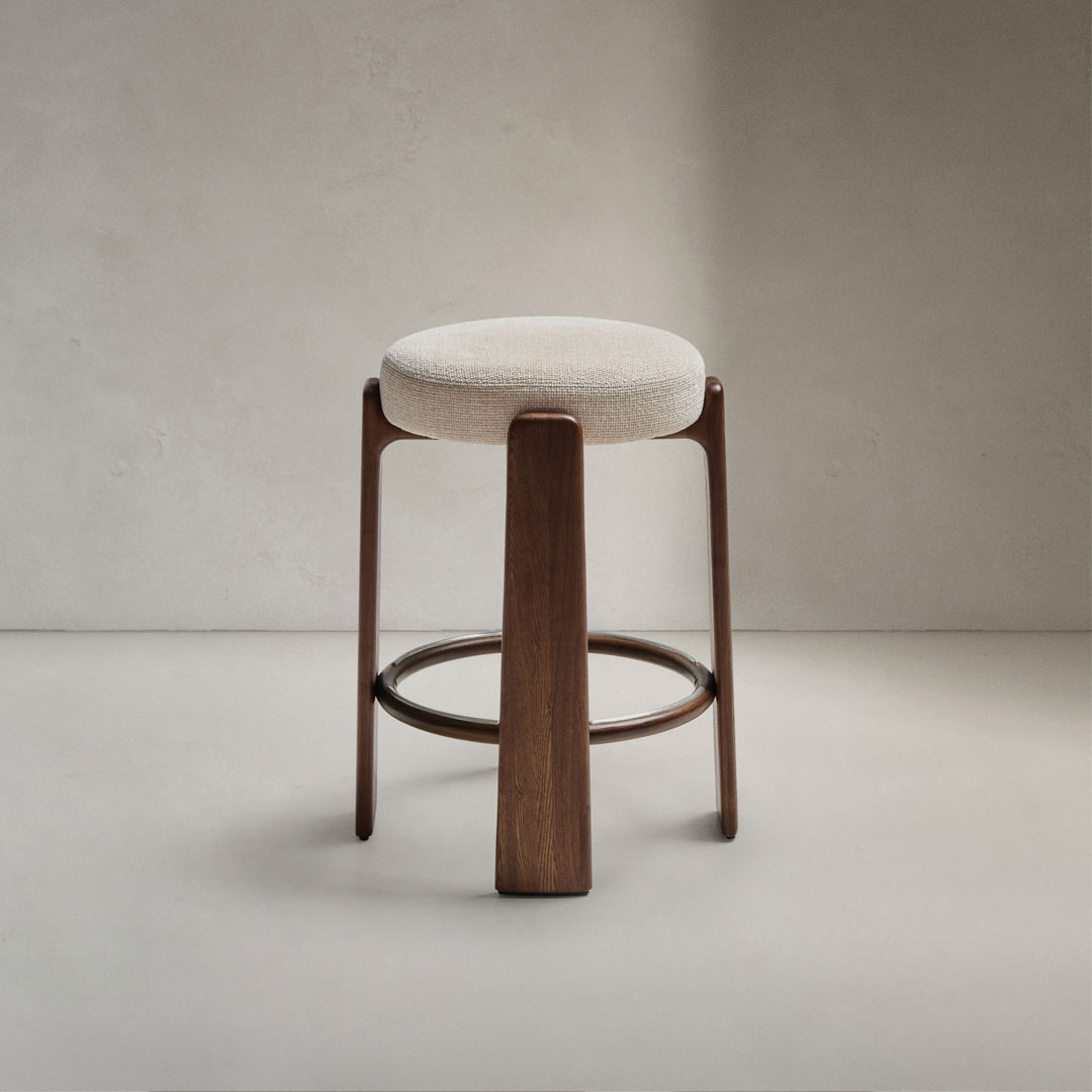 [단독쿠폰] 케이브홈 GRANITE 그라니트 샤닐 패브릭 무등 바스툴 3color