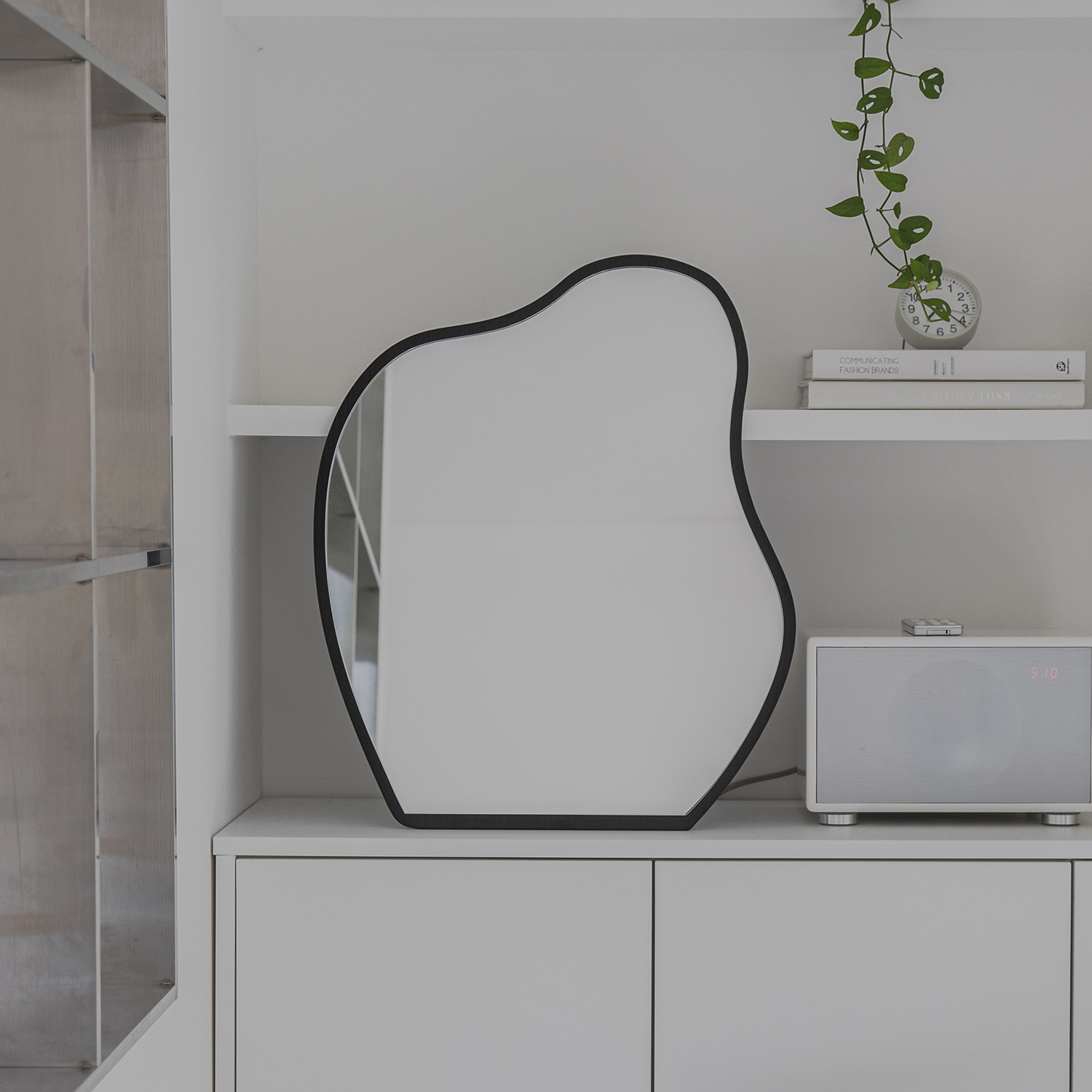 (12월특가) 베노식스 루아 원목 비정형거울 (블랙에디션)