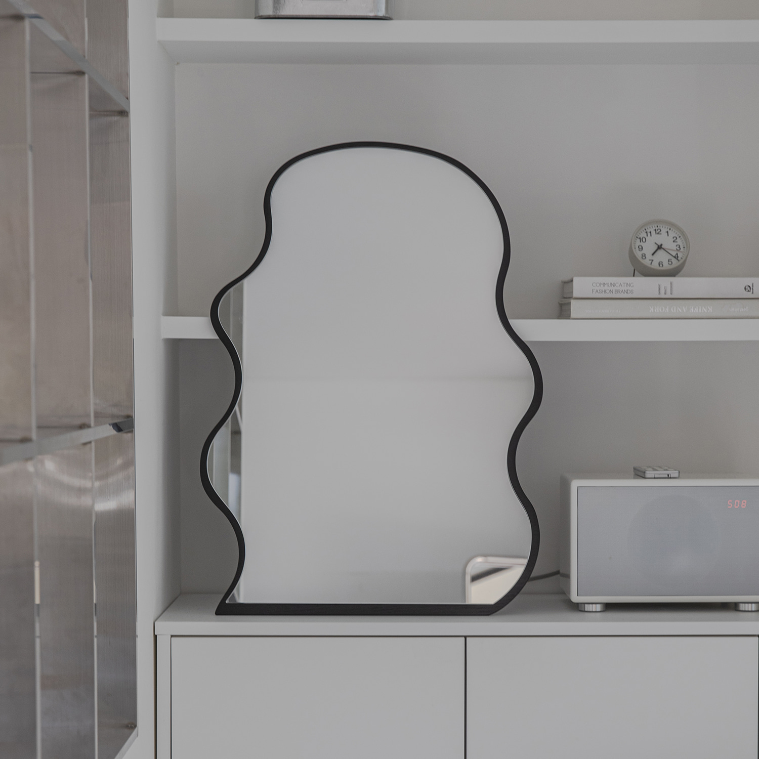 (12월특가) 베노식스 브림 원목 비정형거울 (블랙에디션)