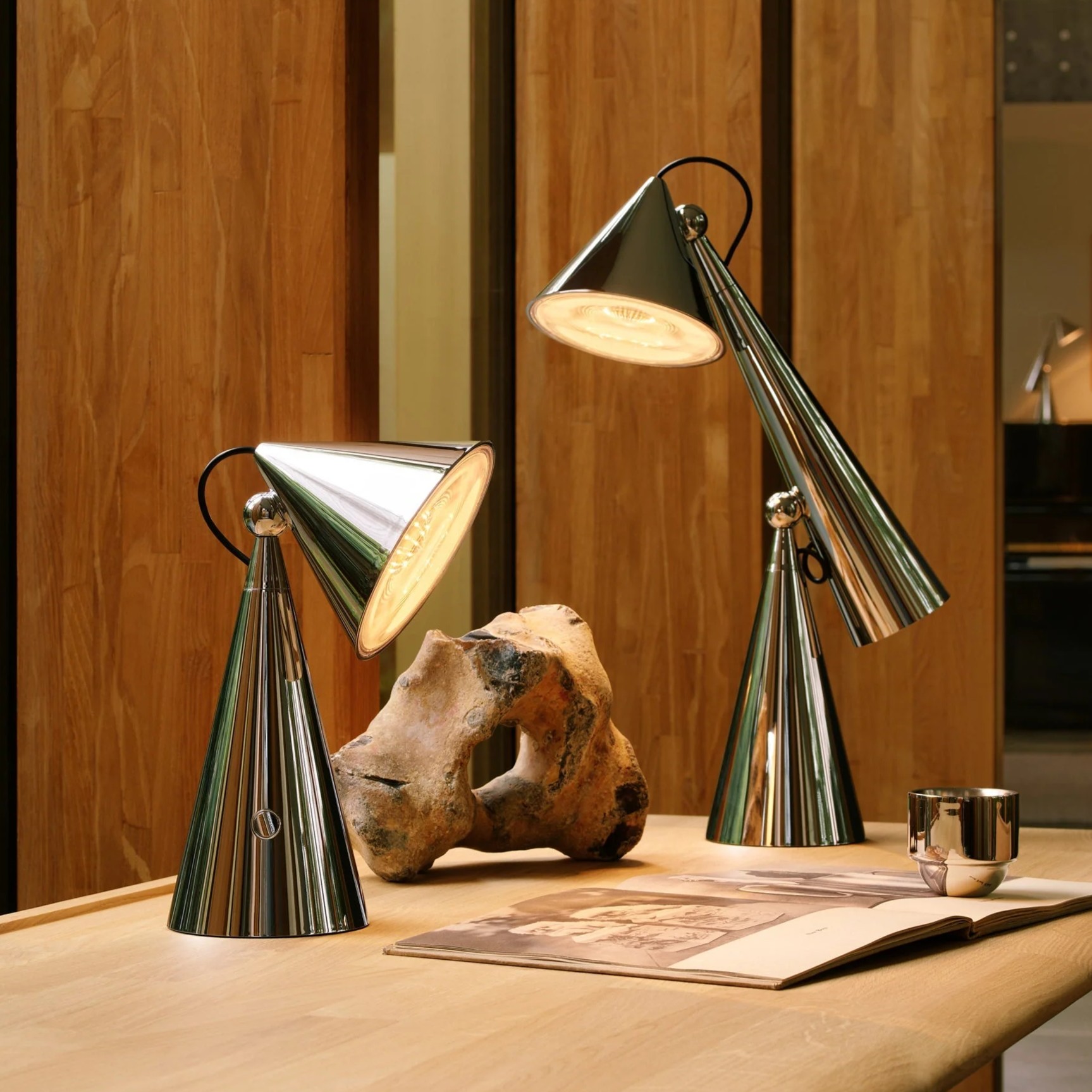 (1월특가) 톰딕슨 포즈 포터블 LED UN 실버 TOM DIXON Pose Portable LED UN Silver