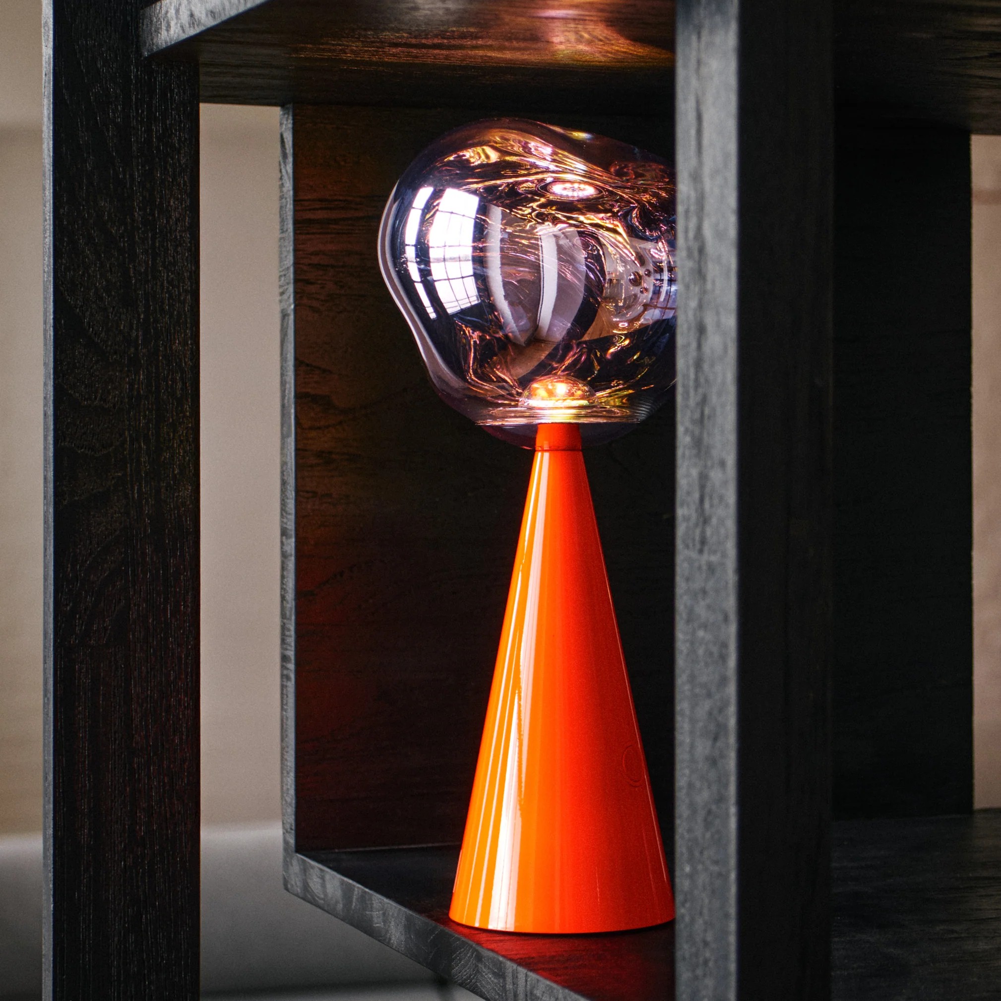 (1월특가) 톰딕슨 멜트 포터블 LED UN 오렌지 TOM DIXON Melt Portable Fluoro LED UN Orange