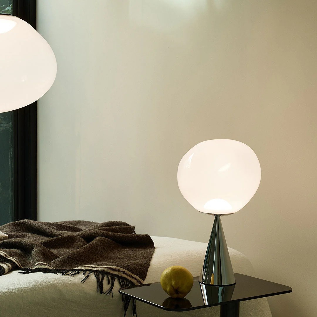 (1월특가) 톰딕슨 멜트 콘 테이블 오팔/블랙 TOM DIXON Melt Cone Table Opal/Black