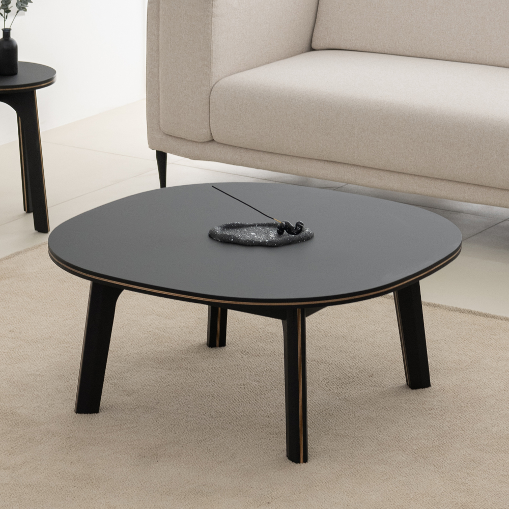 탄스 페닉스 네로 바쏘 테이블