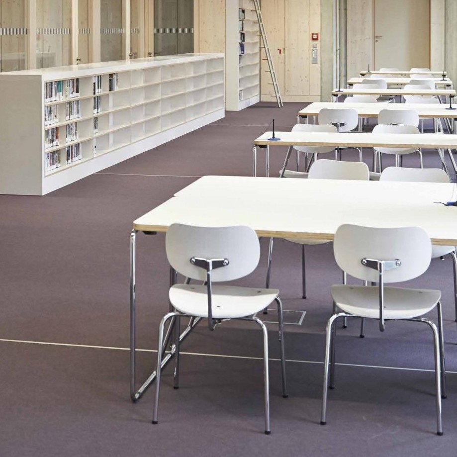 (페스타세일) 와일드 스피어스 SE 68 Non-stackable Chair White Lacquered