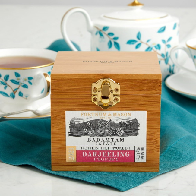 포트넘앤메이슨 Badamtam First Flush Darjeeling Wooden Caddy 2021