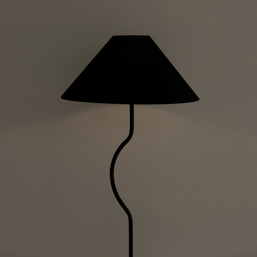 에프에프컬렉티브 테이블램프 Fig Medium Stand Lamp Black