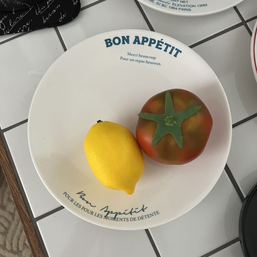 마망오브 Bon appetit Plate 프렌치 무드 홈카페 접시 (20cm) [3% 적립]