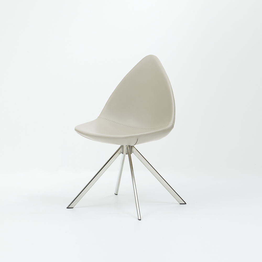 (12월특가) 하프문 가죽 디자인 체어 실버 (회전가능)