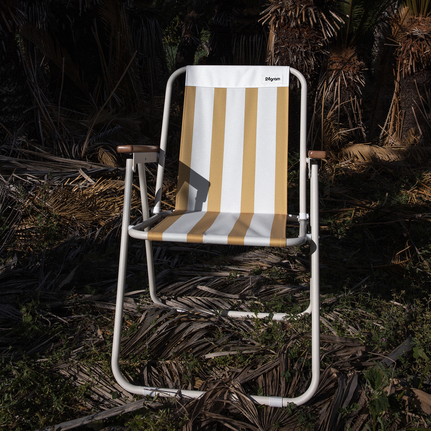 24그램 폴딩체어 위드 우드핸들 스트라이프옐로우 / FOLDING CHAIR WITH WOODHANDLE STRIPE YELLOW(방수원단)