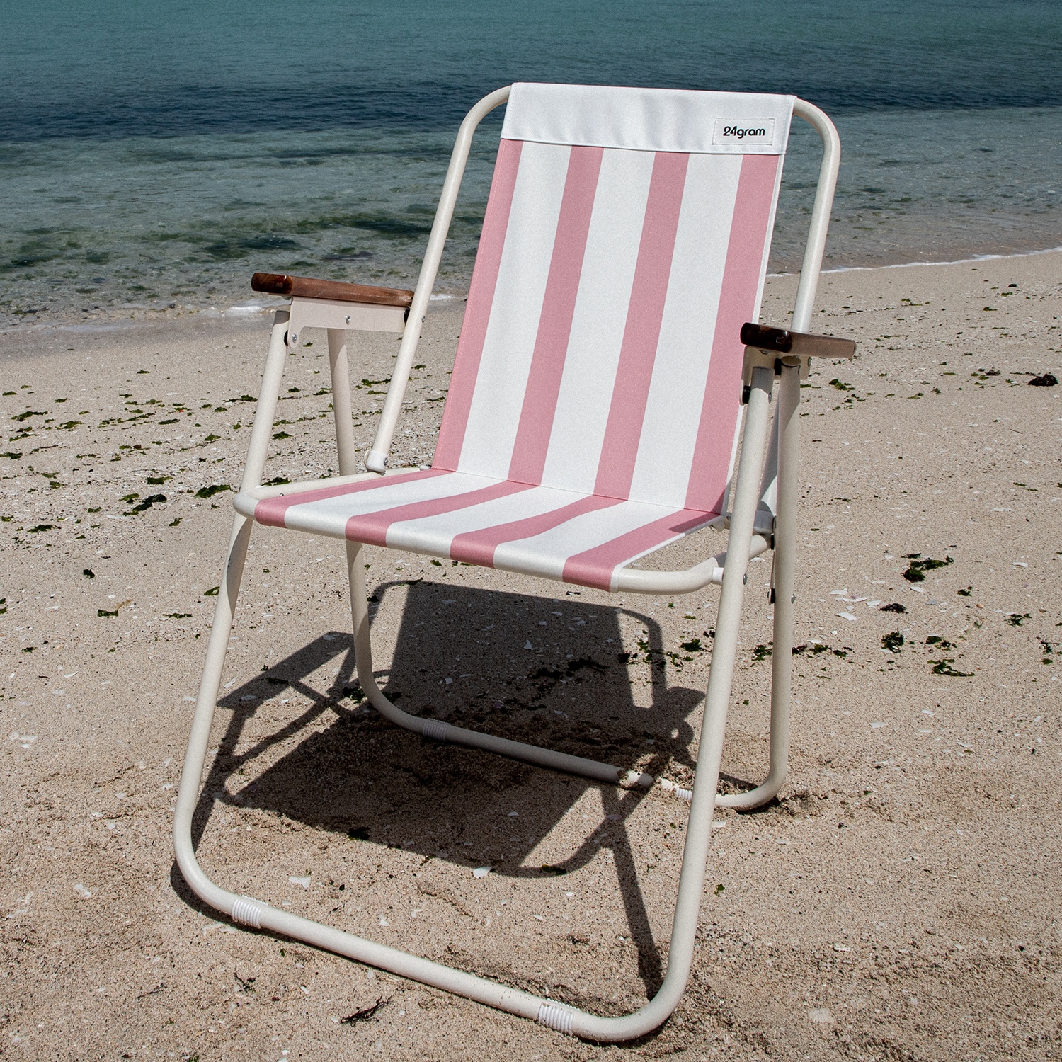 24그램 폴딩체어 위드 우드핸들 스트라이프핑크 / FOLDING CHAIR WITH WOODHANDLE STRIPE PINK(방수원단)